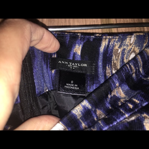 ANN TAYLOR skirt size 0 - Picture 3 of 4